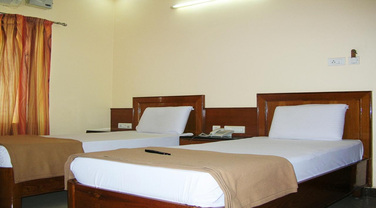 Athidhi Residency 호텔 티루파티 외부 사진